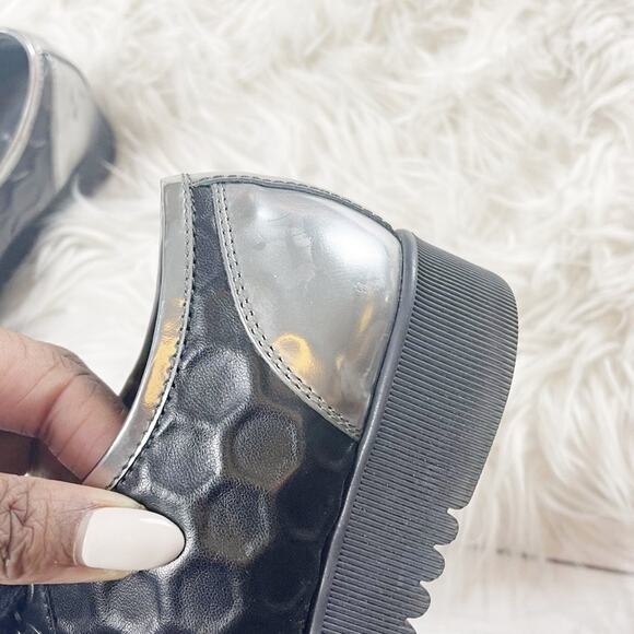 Aquatalia Women's Aida Weatherproof Black Platform Sneaker Lace‎ up Style Size 6 - Picture 4 of 9